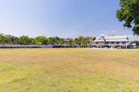 Casa de 4 dormitorios en Hua Hin, Tailandia № 161441 - foto 9