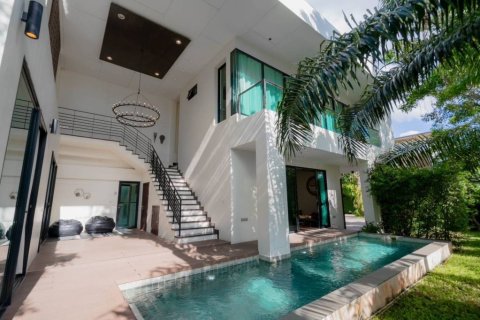 Chalet de 3 dormitorios en Hua Hin, Tailandia № 160154