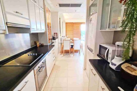 Condominio de 2 dormitorios en Bangkok, Tailandia № 184089 - foto 15