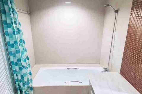 Condominio de 2 dormitorios en Bangkok, Tailandia № 184087 - foto 16
