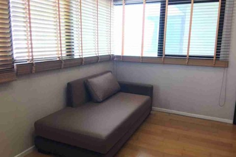 Condominio de 1 dormitorio en Thonburi, Bangkok, Tailandia № 184086 - foto 10