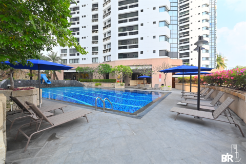 Condo in Bangkok, Thailand, 3 bedrooms № 187927
