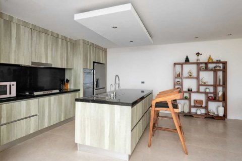 Chalet de 4 dormitorios en Ko Samui, Tailandia № 147170 - foto 27