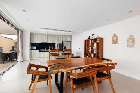 Chalet de 4 dormitorios en Ko Samui, Tailandia № 147170 - foto 25