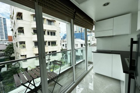 Condominio de 2 dormitorios en Sathon, Bangkok, Tailandia № 143136 - foto 12