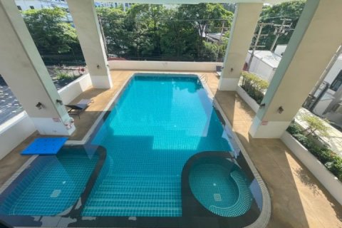 Condominio de 3 dormitorios en Bangkok, Tailandia № 143134 - foto 20