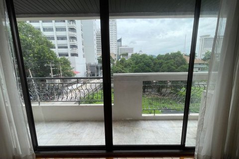 Condominio de 3 dormitorios en Bangkok, Tailandia № 143134 - foto 21