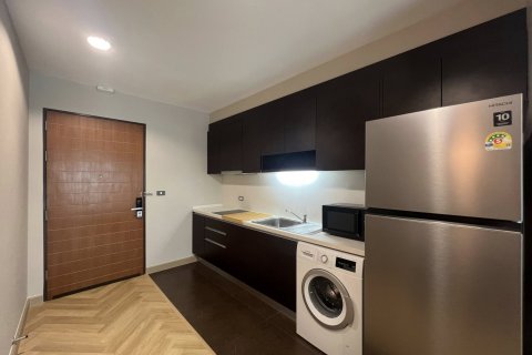 Condo in Bangkok, Thailand, 2 bedrooms  № 190951 - photo 5