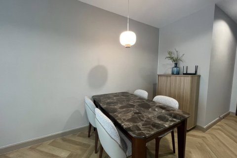 Condo in Bangkok, Thailand, 2 bedrooms  № 190951 - photo 4