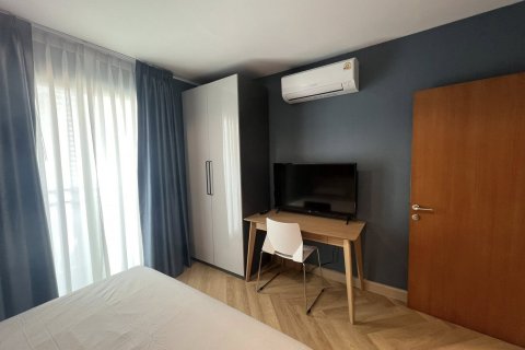 Condo in Bangkok, Thailand, 2 bedrooms  № 190951 - photo 7
