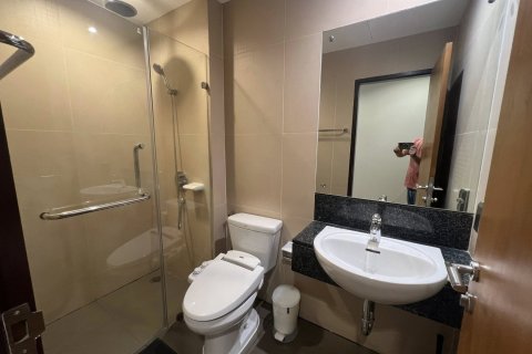Condo in Bangkok, Thailand, 2 bedrooms  № 190951 - photo 11