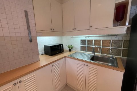 Condo in Bangkok, Thailand, 2 bedrooms  № 190949 - photo 11