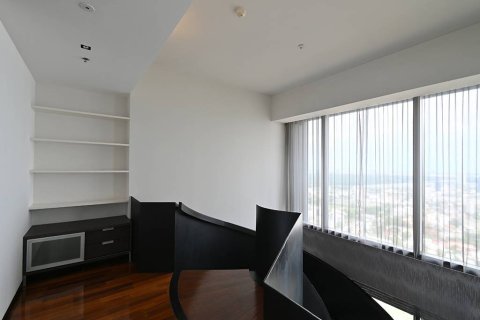 Condominio de 4 dormitorios en Sathon, Bangkok, Tailandia № 190953 - foto 10