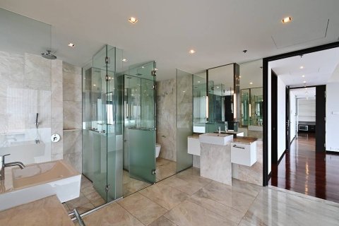 Condominio de 4 dormitorios en Sathon, Bangkok, Tailandia № 190953 - foto 15