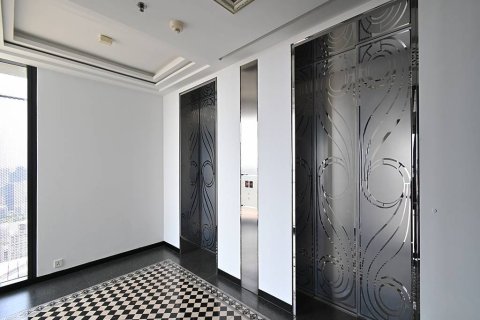Condominio de 4 dormitorios en Sathon, Bangkok, Tailandia № 190953 - foto 22