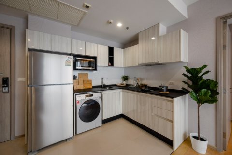 Condominio de 1 dormitorio en Bangkok, Tailandia № 143075 - foto 2