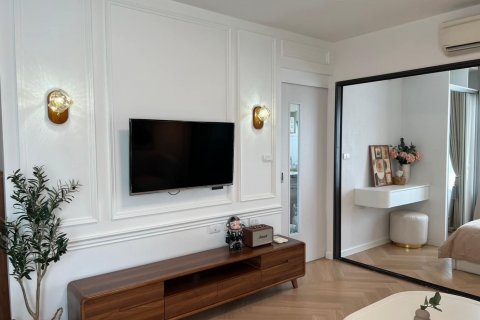 Condominio de 1 dormitorio en Sathon, Bangkok, Tailandia № 143077 - foto 4