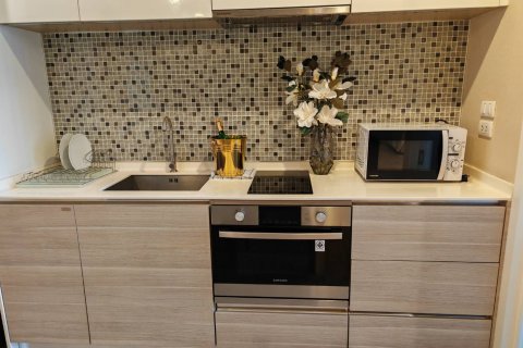 Condominio de 1 dormitorio en Bangkok, Tailandia № 143076 - foto 4
