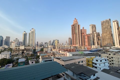 Condominio de 1 dormitorio en Watthana, Bangkok, Tailandia № 200759 - foto 6