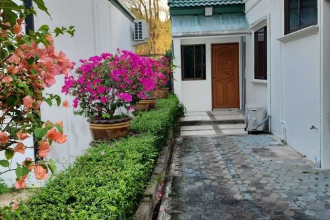 Casa de 3 dormitorios en Pattaya, Tailandia № 170586 - foto 6