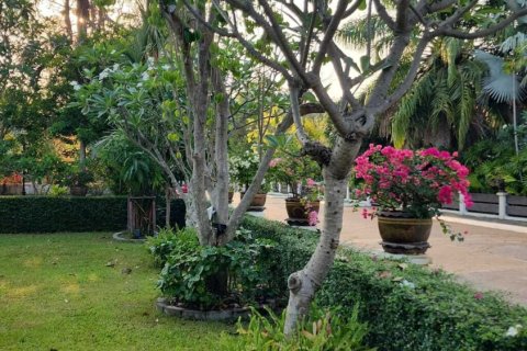 Casa de 3 dormitorios en Pattaya, Tailandia № 170586 - foto 7