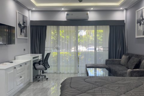 Estudio en el condominio en Bang Lamung, Tailandia № 205052 - foto 2