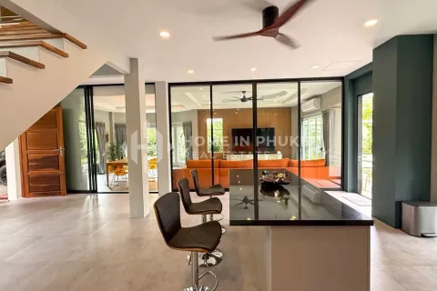 Casa de 3 dormitorios en Kamala, Tailandia № 135130 - foto 11