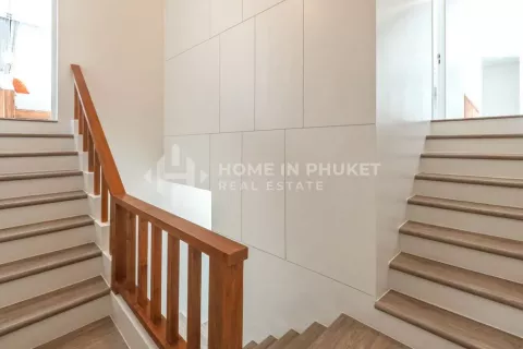 Casa de 4 dormitorios en Phuket, Tailandia № 135129 - foto 8