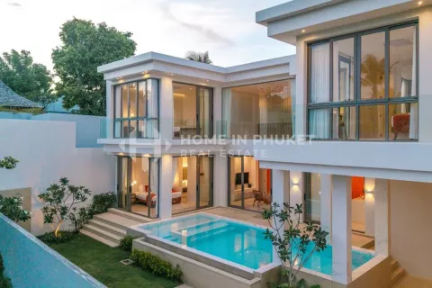 Casa de 4 dormitorios en Phuket, Tailandia № 135129