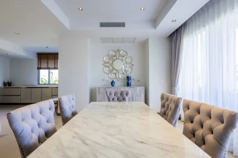 Casa de 4 dormitorios en Bang Tao, Tailandia № 210023 - foto 8