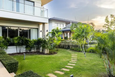 Casa de 4 dormitorios en Bang Tao, Tailandia № 210023 - foto 3