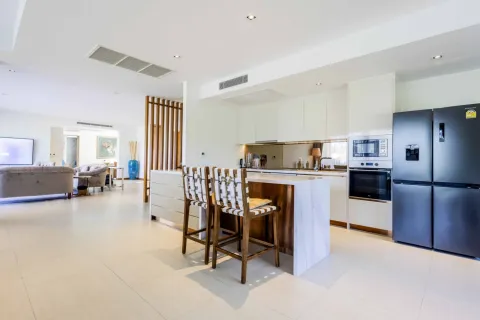 Casa de 4 dormitorios en Bang Tao, Tailandia № 210023 - foto 10