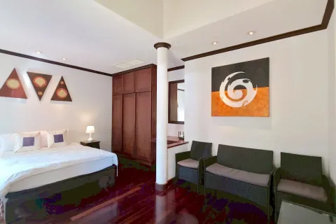 Casa de 4 dormitorios en Bang Tao, Tailandia № 210024 - foto 18