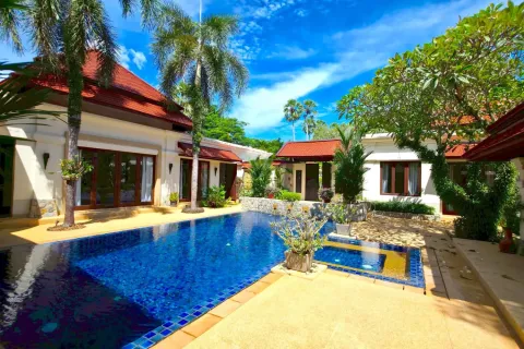 Casa de 4 dormitorios en Bang Tao, Tailandia № 210024 - foto 27