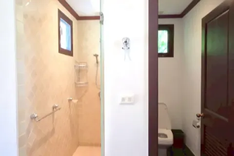 Casa de 4 dormitorios en Bang Tao, Tailandia № 210024 - foto 12