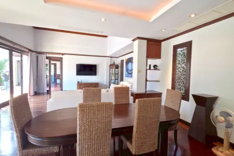 Casa de 4 dormitorios en Bang Tao, Tailandia № 210024 - foto 4