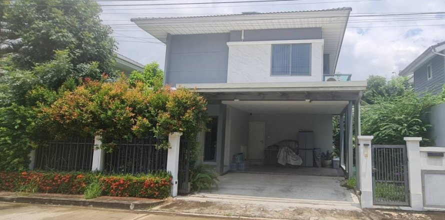 Casa de 4 dormitorios en Samut Prakan, Tailandia № 146791