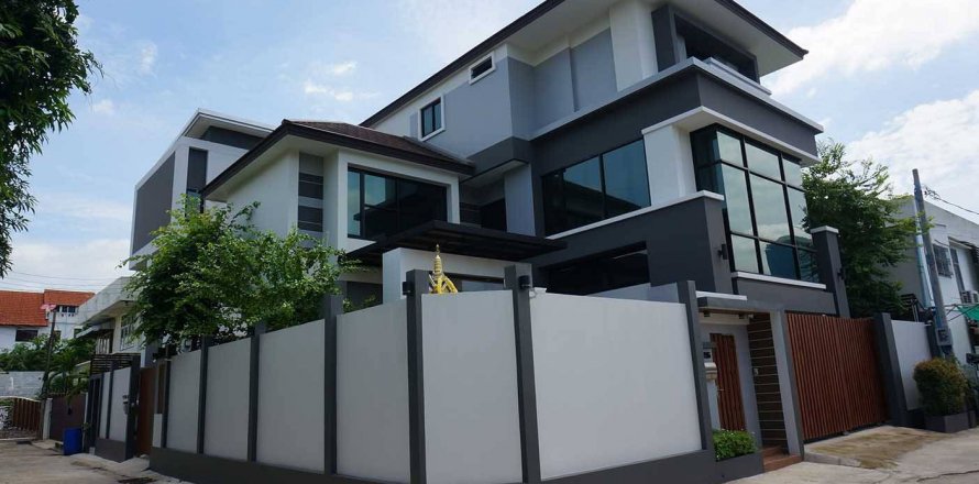 Casa de 5 dormitorios en Bangkok, Tailandia № 65921