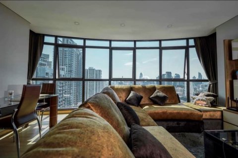 Condo in Bangkok, Thailand, 2 bedrooms № 65916 - photo 3