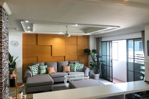 Condominio de 3 dormitorios en Bangkok, Tailandia № 65915 - foto 8
