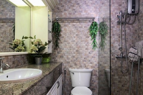 Condominio de 3 dormitorios en Bangkok, Tailandia № 65915 - foto 17