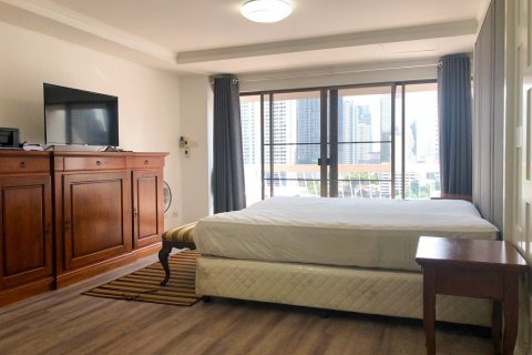 Condominio de 3 dormitorios en Bangkok, Tailandia № 65915 - foto 12