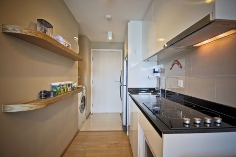 Condominio de 2 dormitorios en Watthana, Bangkok, Tailandia № 47811 - foto 7