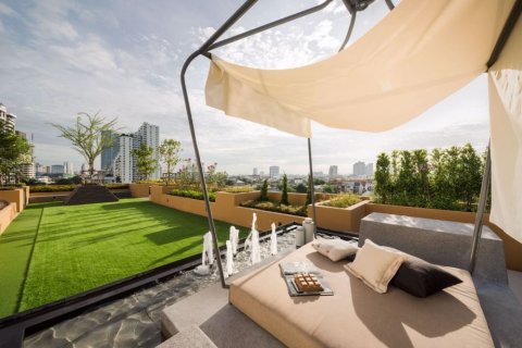 Condominio de 2 dormitorios en Watthana, Bangkok, Tailandia № 47811 - foto 15