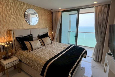 Condominio de 1 dormitorio en Pattaya, Tailandia № 153981 - foto 4