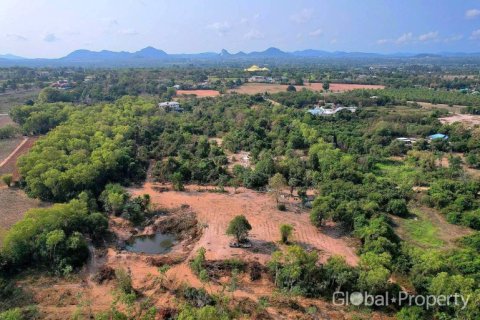 Terreno en Pattaya, Tailandia № 153980 - foto 6