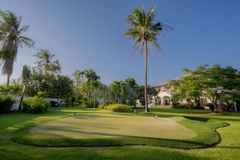 Chalet de 4 dormitorios en Hua Hin, Tailandia № 114201 - foto 5