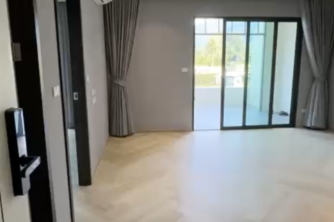 Studio in the Condo in Phuket, Thailand  № 168950