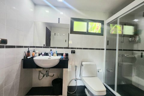 Casa de 3 dormitorios en Pattaya, Tailandia № 54555 - foto 10
