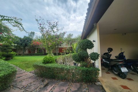 Casa de 3 dormitorios en Pattaya, Tailandia № 54555 - foto 14